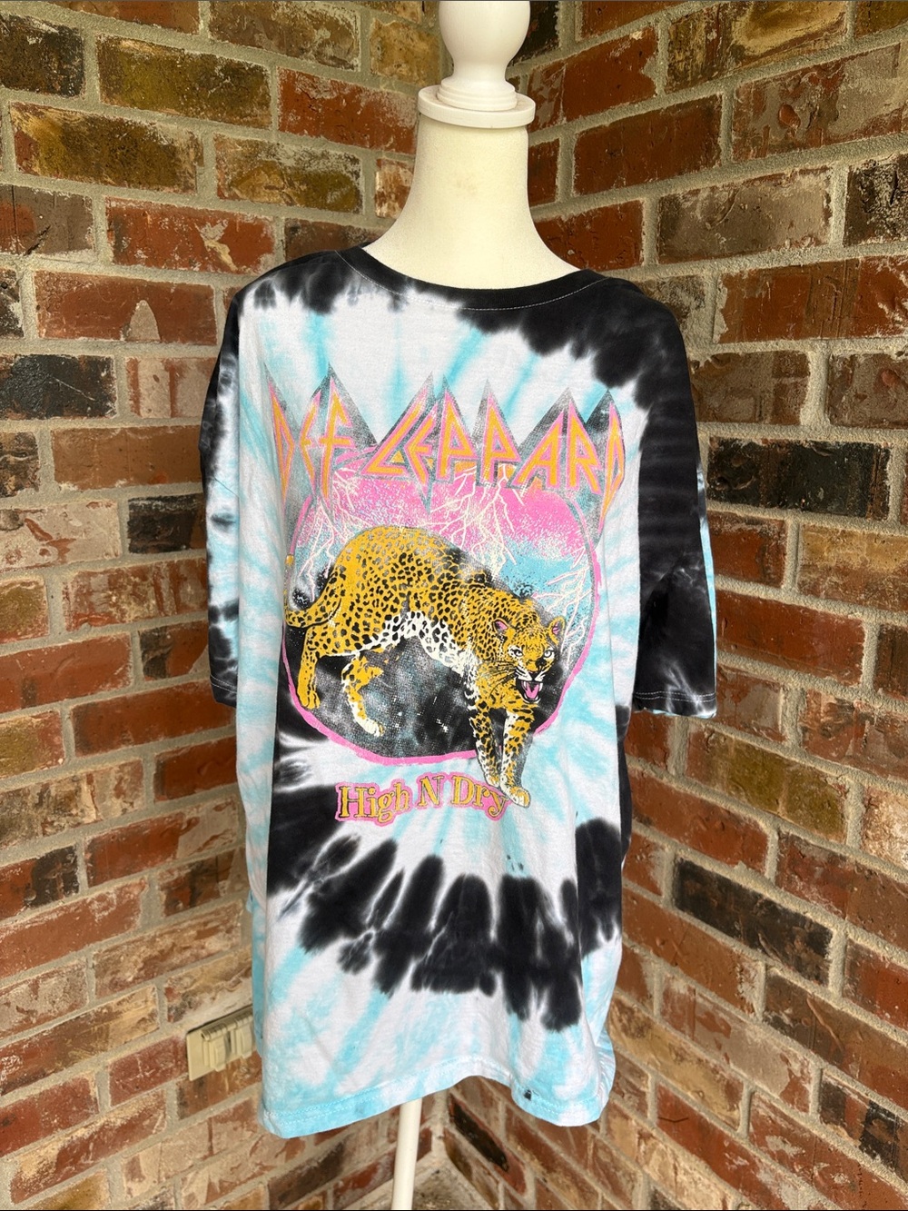Def Leppard High N Dry Tie Dye T-Shirt  XL